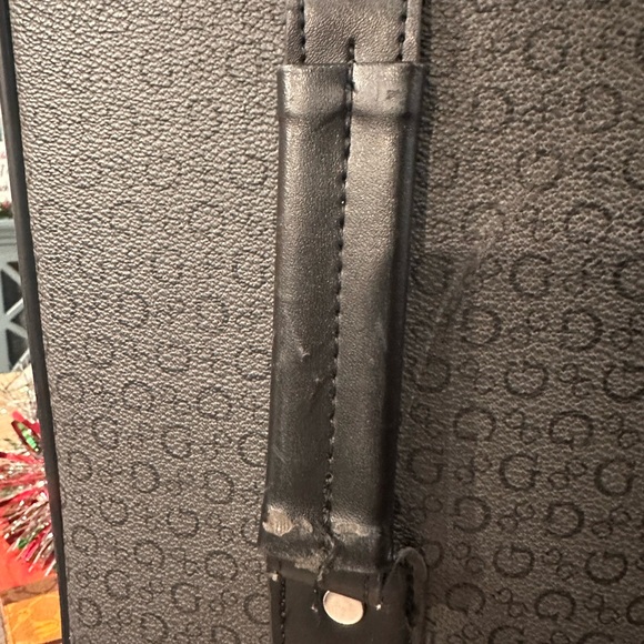 Guess Proposal Luggage Set - Picture 15 of 16